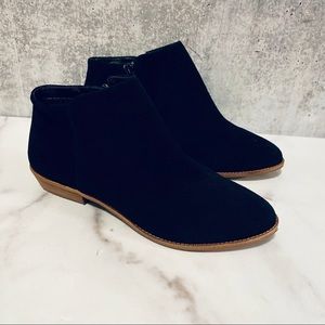 Gianni Bini GB Black Suede Booties 9.5M